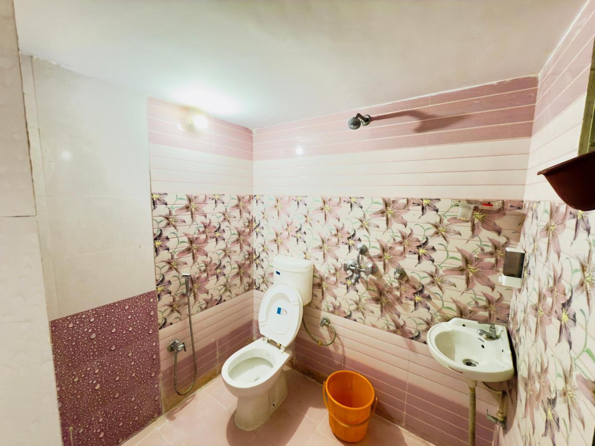 Kesharwani Guest house